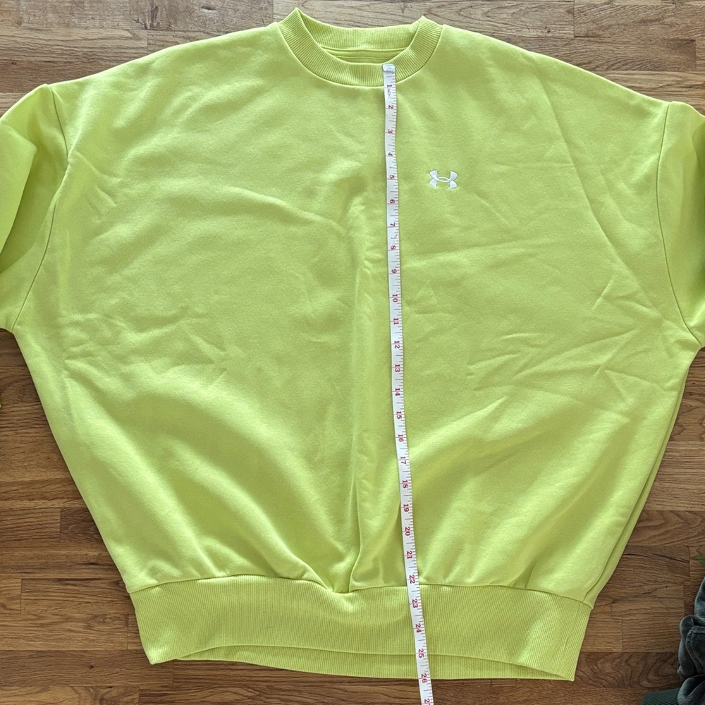 Under Armour essential oversized Lime Yellow Sweatshirt women’s M
